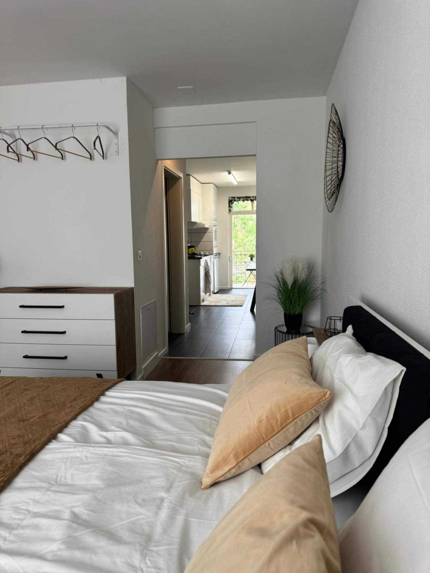 Eine Schoene Wohnung Bei Der Erlenmatte Basel Ngoại thất bức ảnh